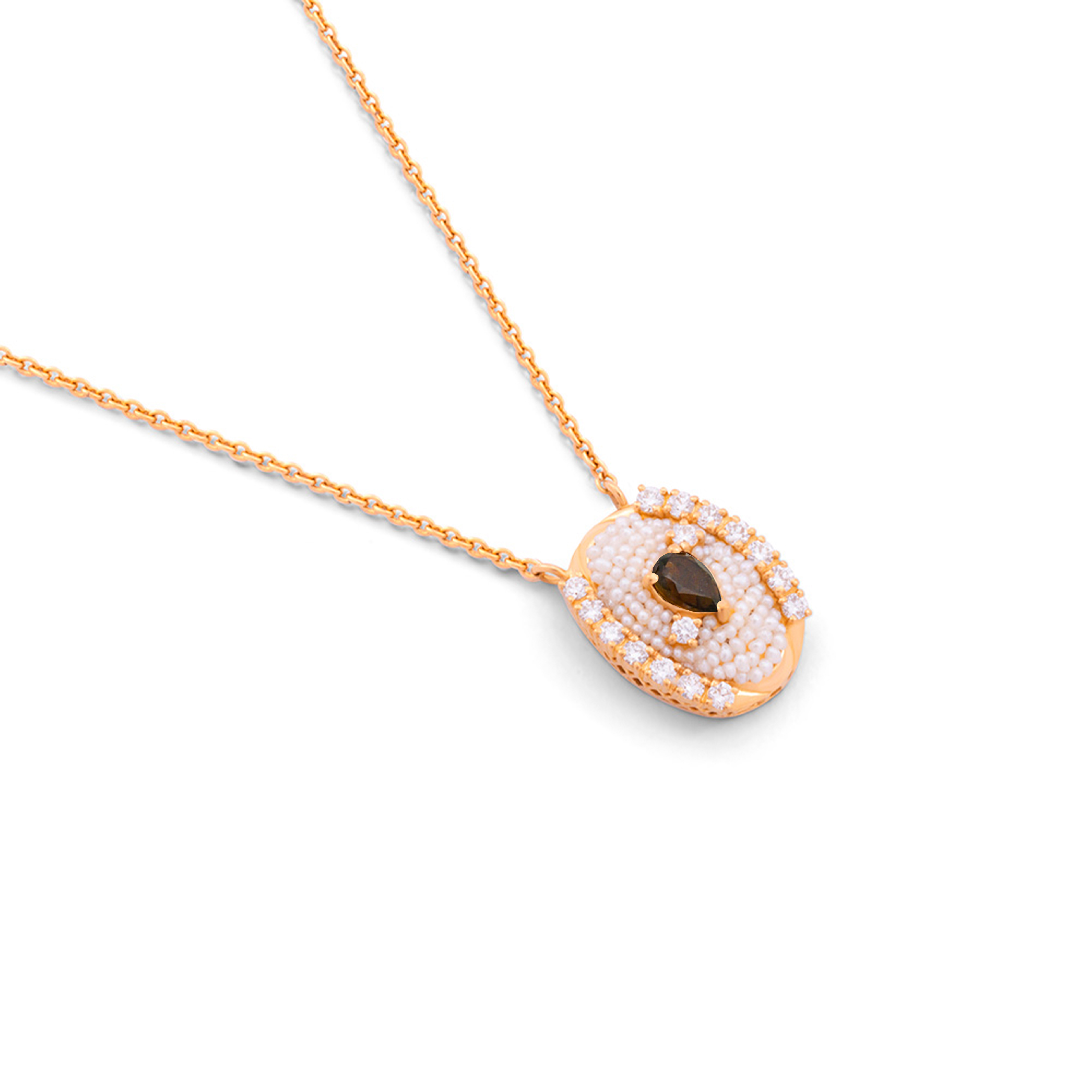 عقد ملكة المجرات المتوسط