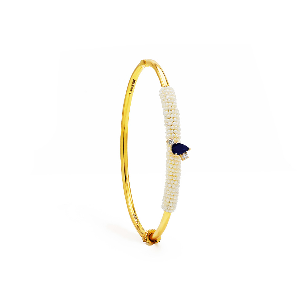 سوار ملكة المجرات السكني مع اللؤلؤ