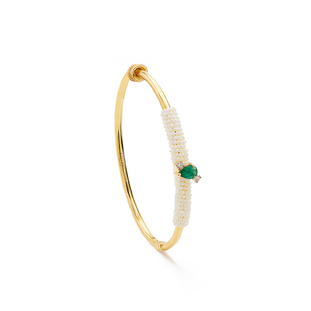 سوار ملكة المجرات السكني مع اللؤلؤ