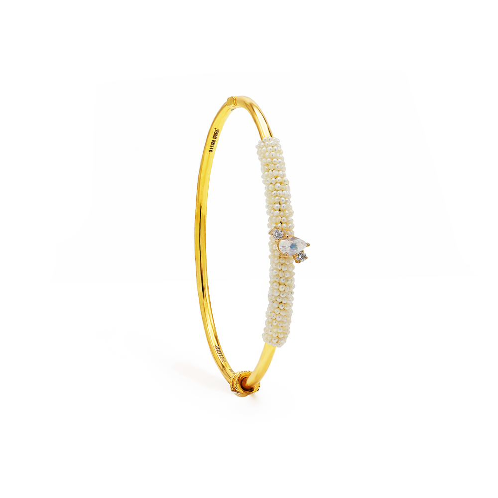 سوار ملكة المجرات السكني مع اللؤلؤ